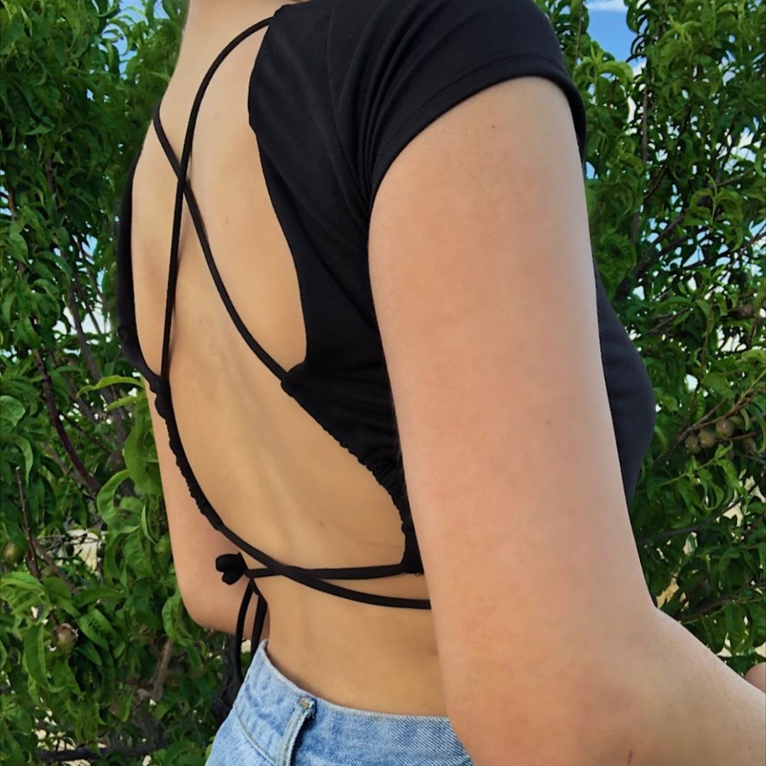 short sleeve lace up criss cross backless crop top